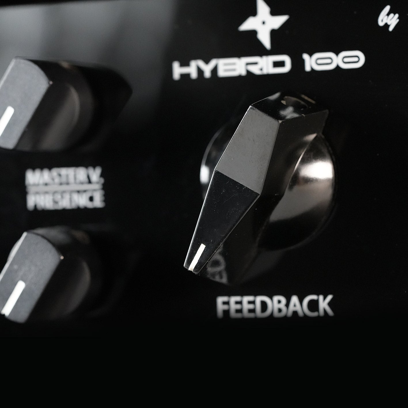 Hybrid 100 feedback control knob macro shot