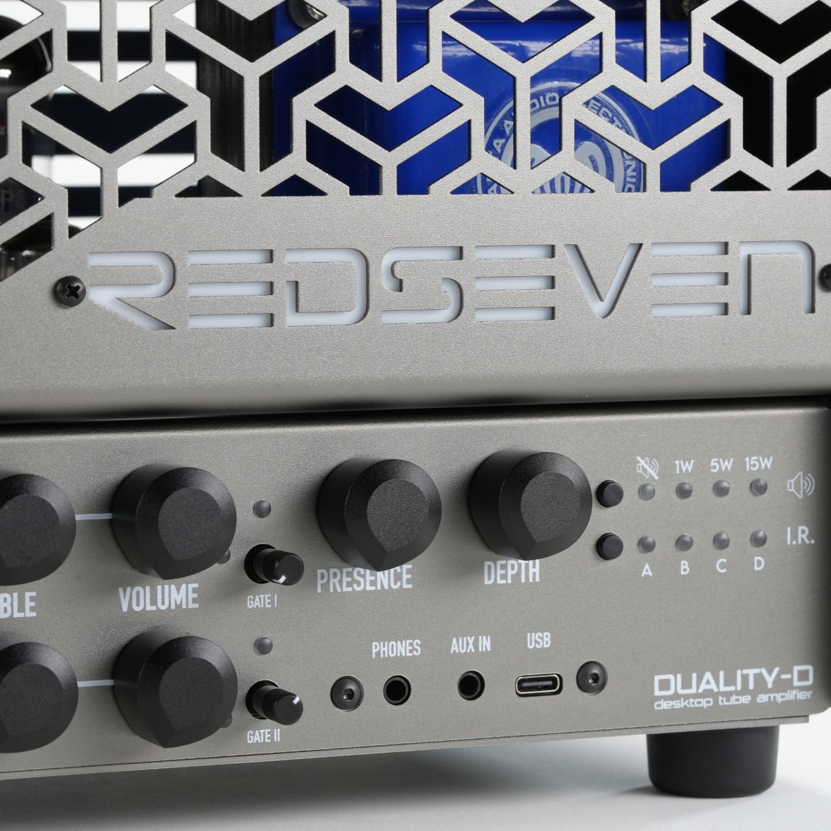 RedSeven Duality D front panel detail with controls, IR section and tube amplifier grille
