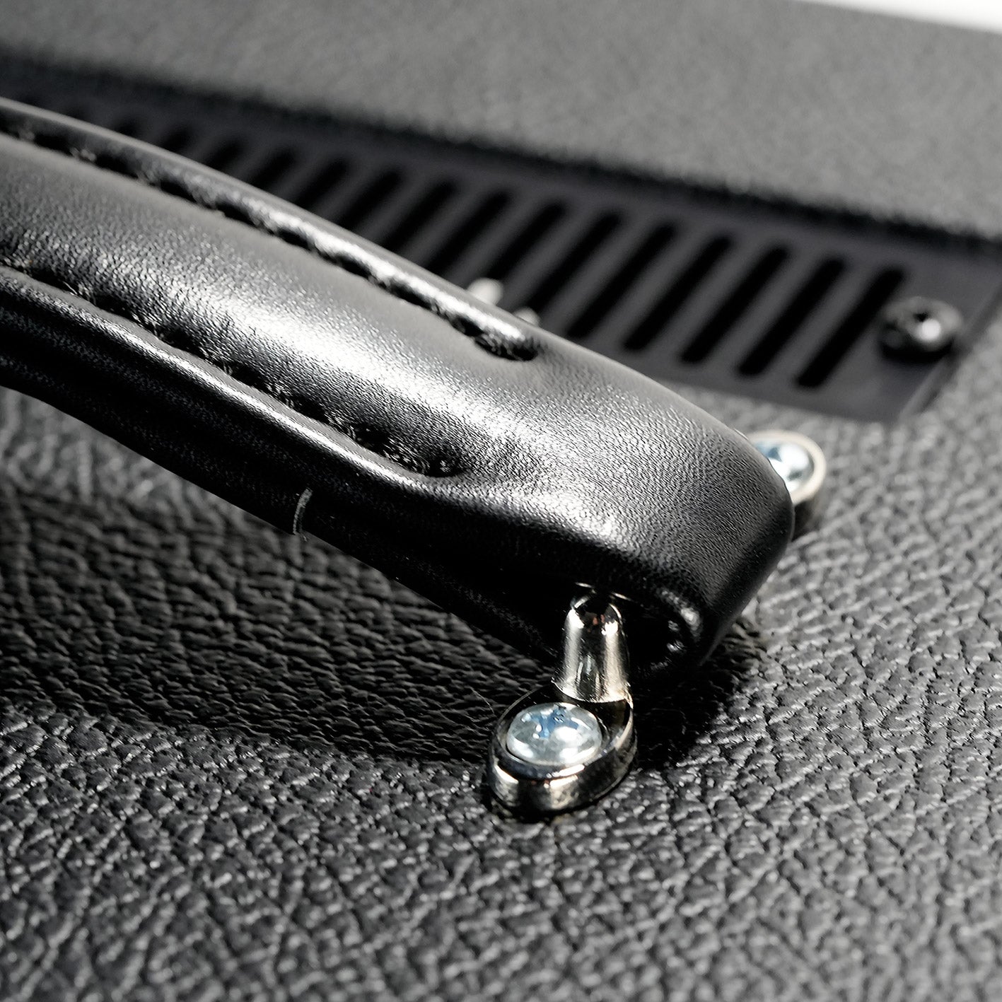 Close-up of control knobs on the RedSeven Duality RS amplifier
