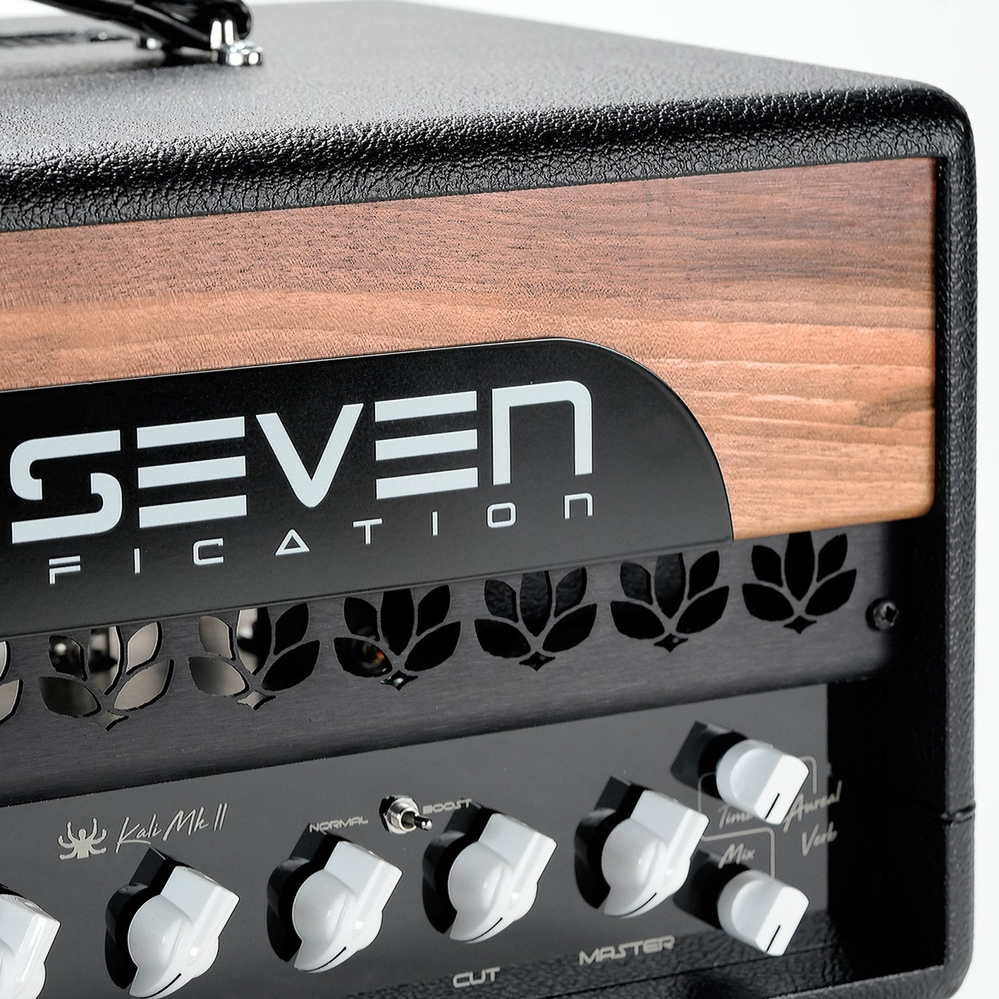 Kali MkII wood front panel detail with RedSeven logo – boutique guitar amplifier
