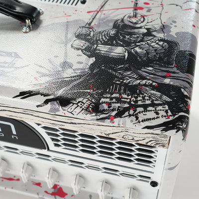 Leviathan Japan Serie — samurai warrior in full armor, top panel ink art close-up