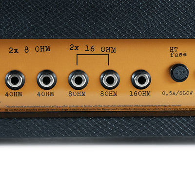 RedSeven The Dirt speaker impedance outputs close-up – 4 ohm, 8 ohm, 16 ohm